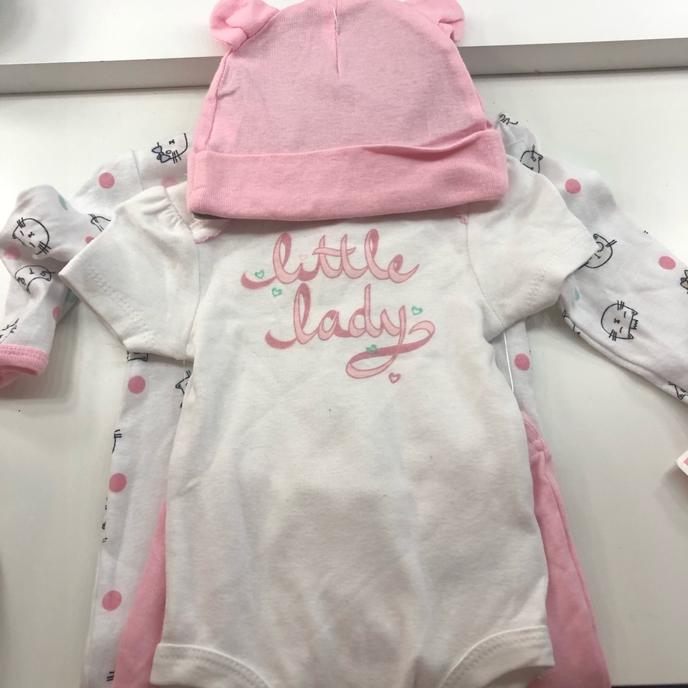 4 Piece 0-3m Sleeper Pant Set. New with Tags.
